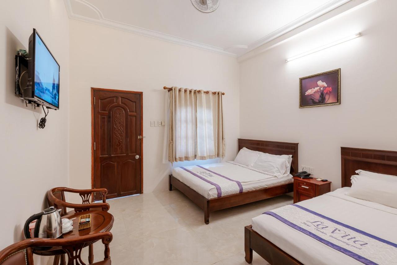Suncosy Central Hotel Дуонг-Донг Экстерьер фото